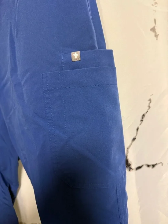 Figs Royal Blue Casma 2-pocket Scrub Top and Yola 11-pocket Scrub Pants. Size S - Picture 7 of 8